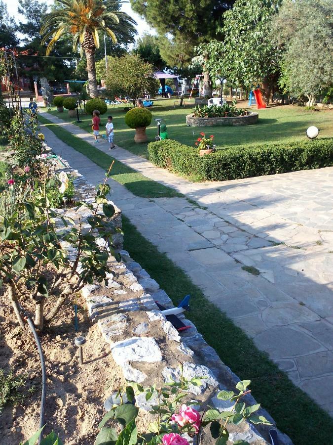 Апартаменти Jenny'S Garden Вурвуру Екстер'єр фото