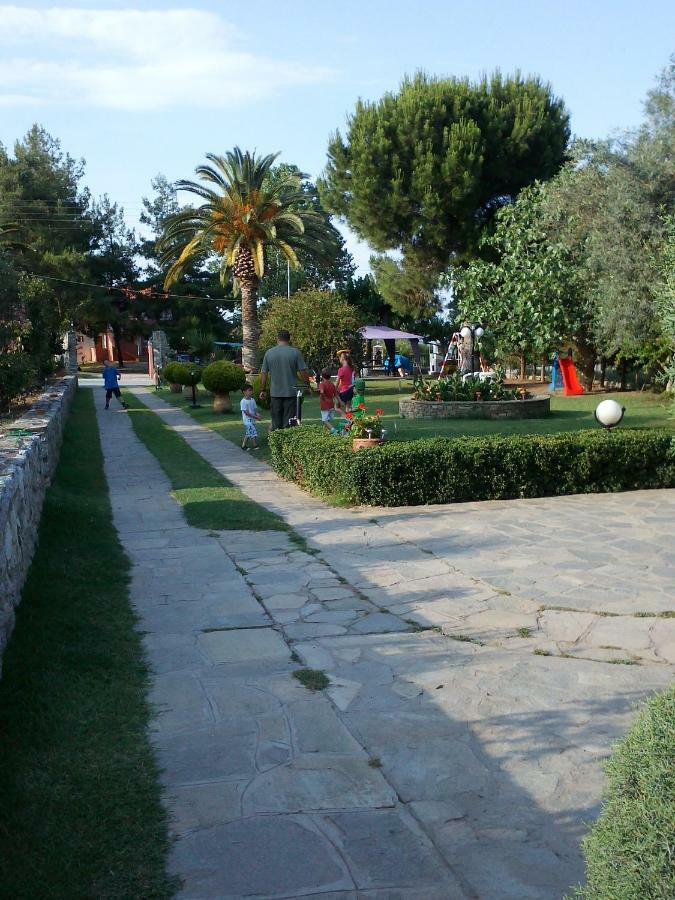 Апартаменти Jenny'S Garden Вурвуру Екстер'єр фото